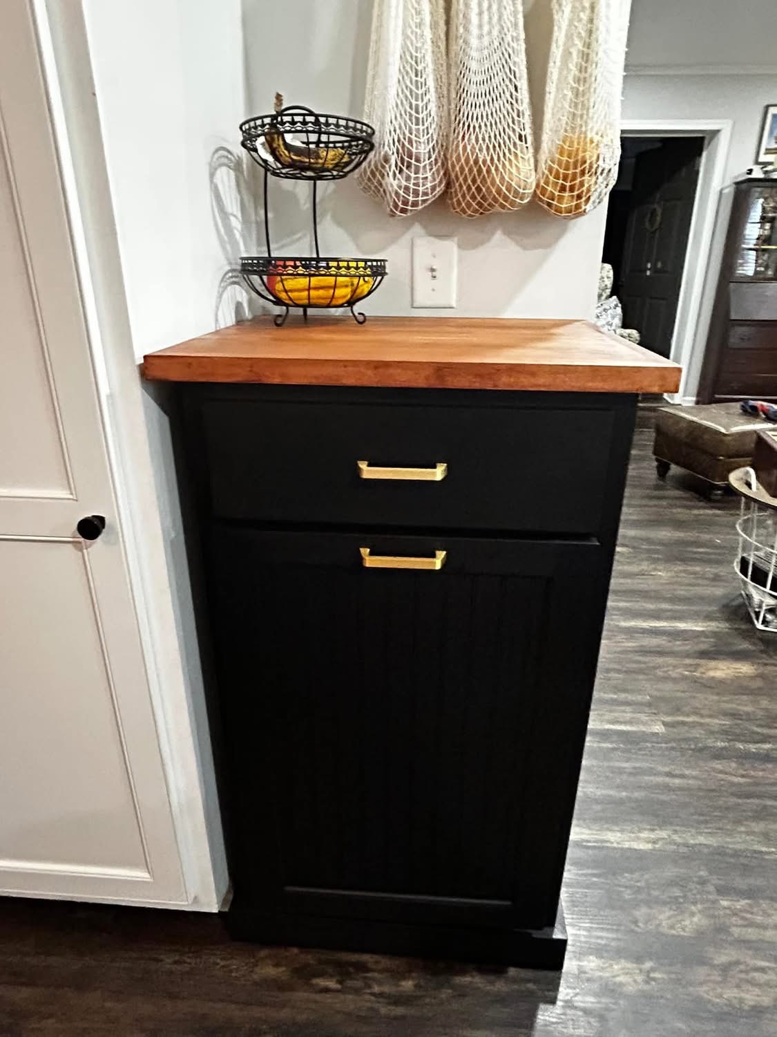 Black & Butcher Block